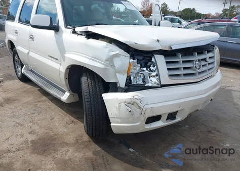 2003 Cadillac Escalade Standard z USA, uszkodzony, nr VIN 1GYEK63N83R265043